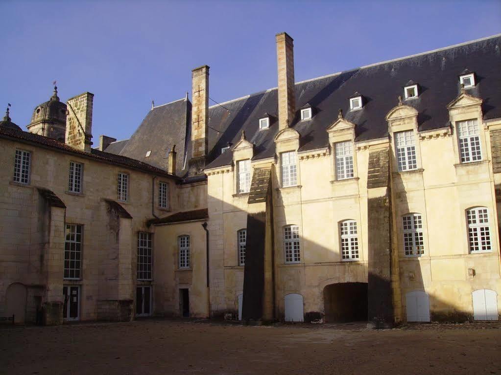 Abbaye Royale Hotel Saint-Jean-dʼAngély Zewnętrze zdjęcie